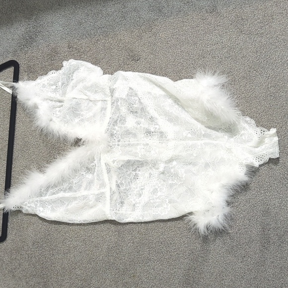 Zulily White Intimates Cheeky Teddy - Picture 1 of 3